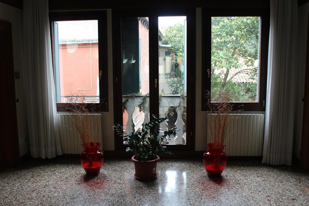 Bed and Breakfast Domus Orsoni Venecia Exterior foto